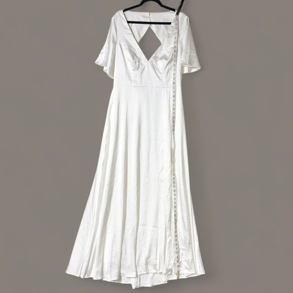 Lulus Elegant Confidence White Satin Flutter Sleeve Cutout Maxi Dress Size XL Ne - Picture 8 of 13
